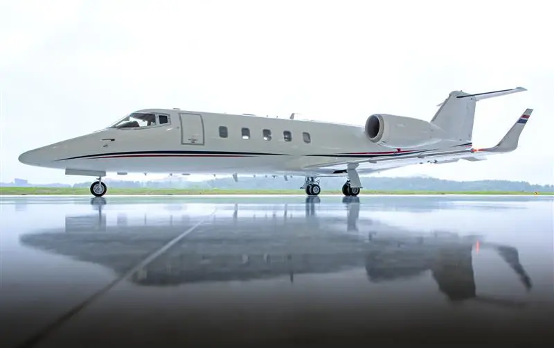 Bombardier Learjet 60 N11AM operated by Dreamline Aviation, LLC photo 6