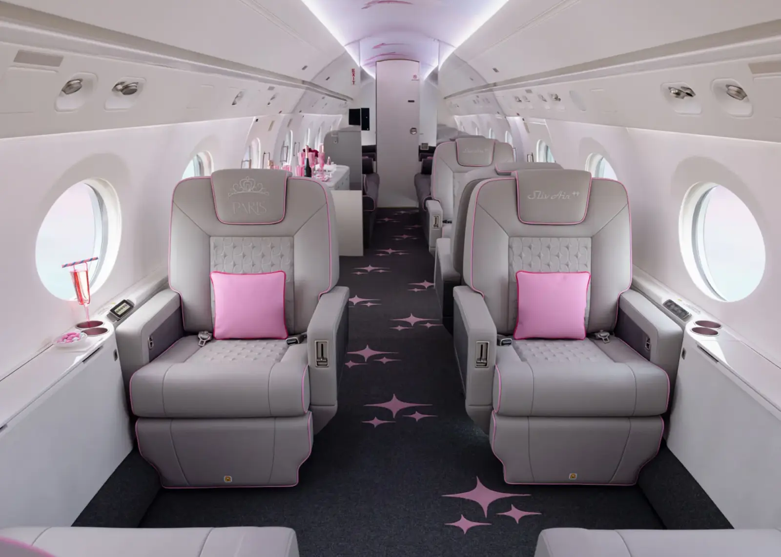 Gulfstream G450 N11PH operated by Solairus Aviation photo 3