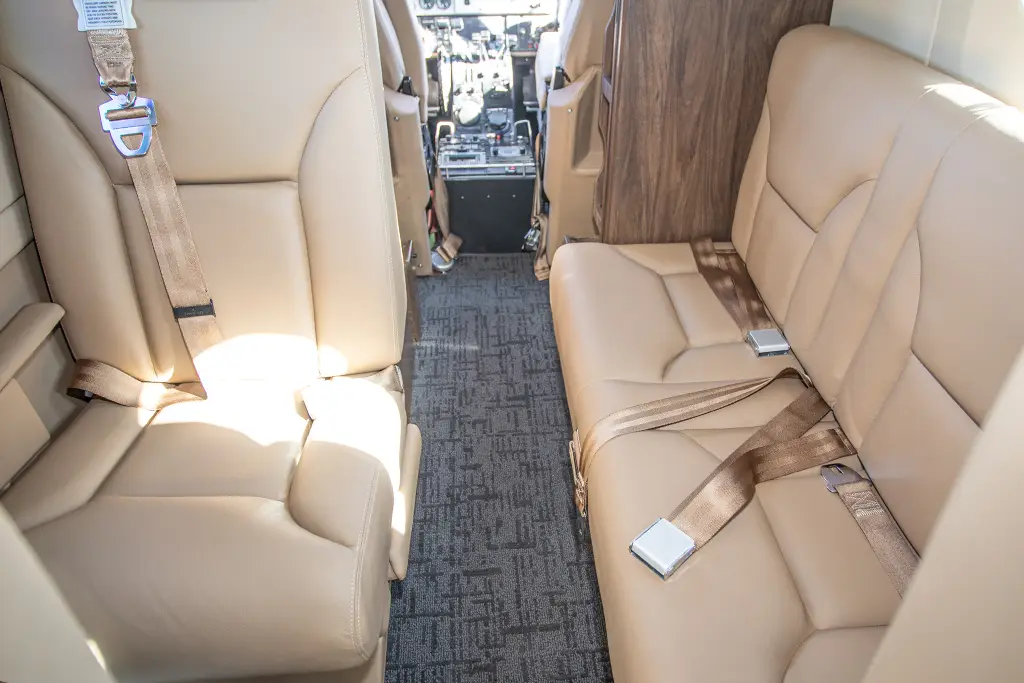 Beechcraft King Air 300 N124CM operated by Tradewind Charter LLC photo 3