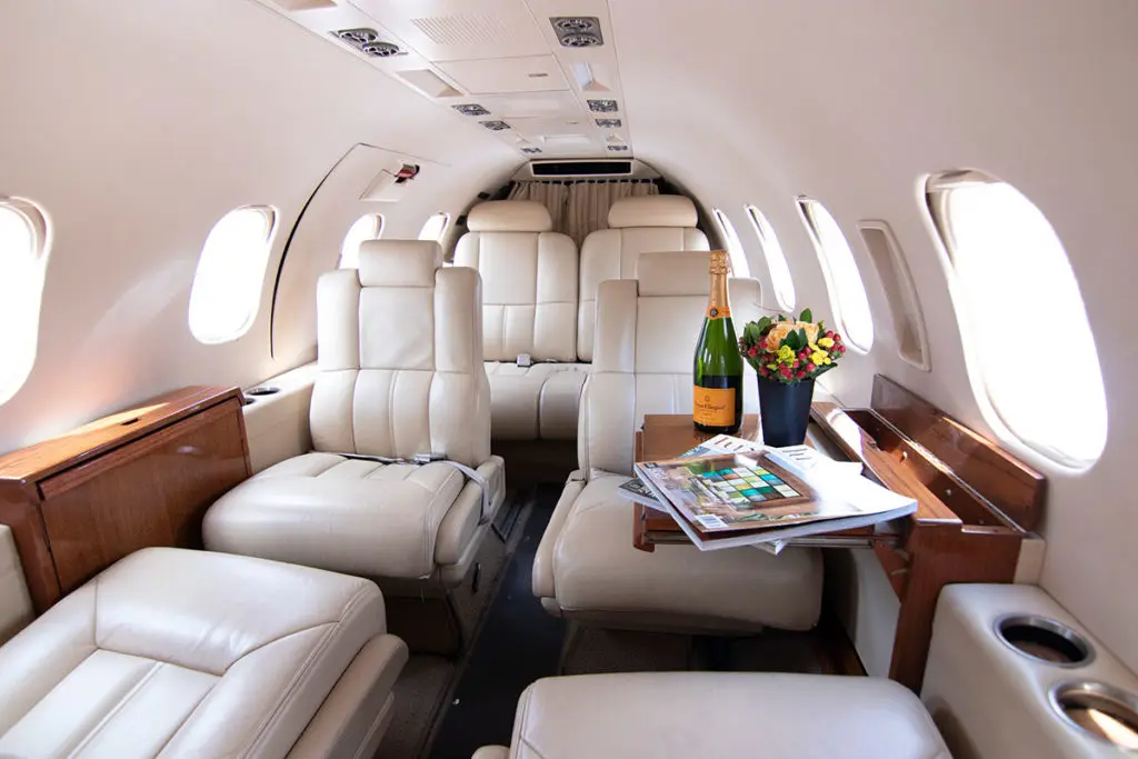 Bombardier Learjet 31A N127VL operated by Catalina Aerospace Corp. photo 2