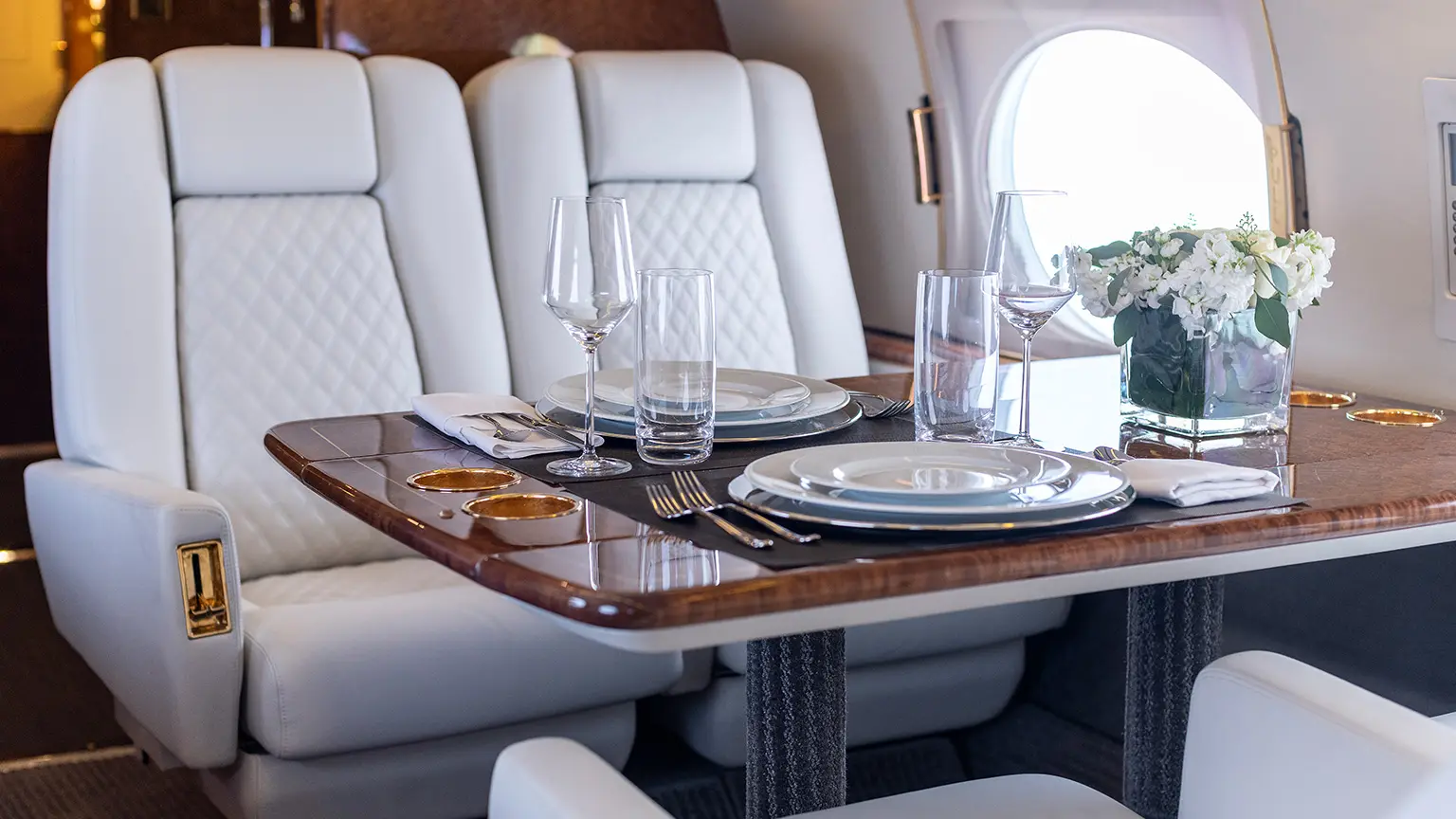Gulfstream IV N131JE operated by Jet Edge International photo 6