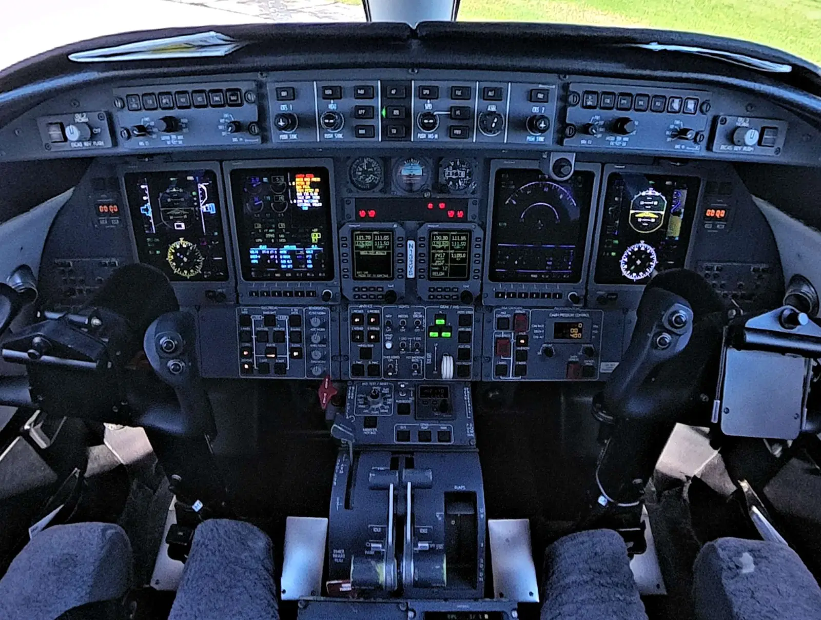 Bombardier Learjet 45 N133VS operated by Sky Quest, LLC, KCLE photo 5