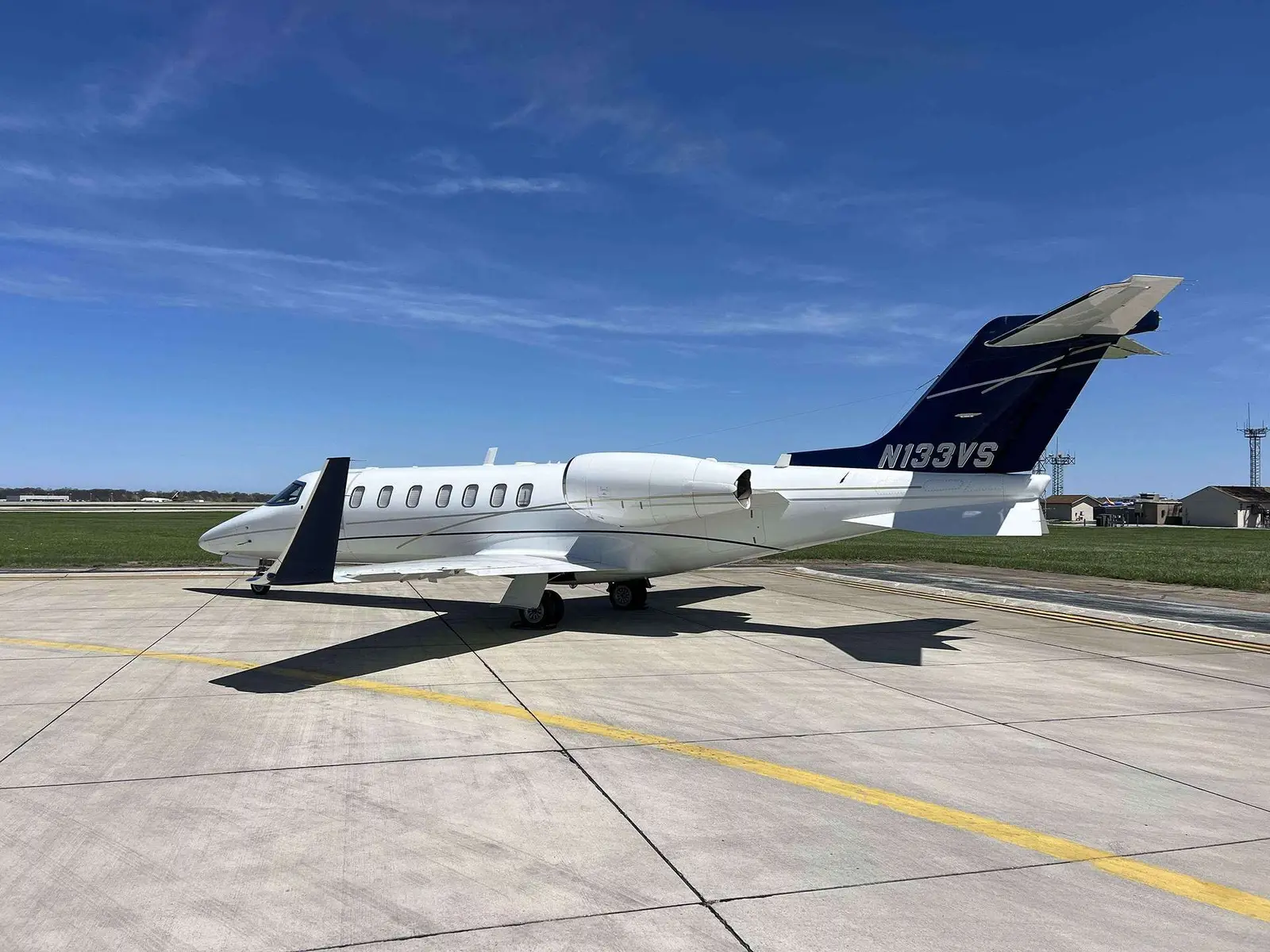 Bombardier Learjet 45 N133VS operated by Sky Quest, LLC, KCLE photo 6