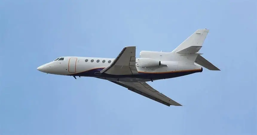 Dassault Falcon 50EX N136MV operated by Short Hills Aviation Services, LLC photo 2