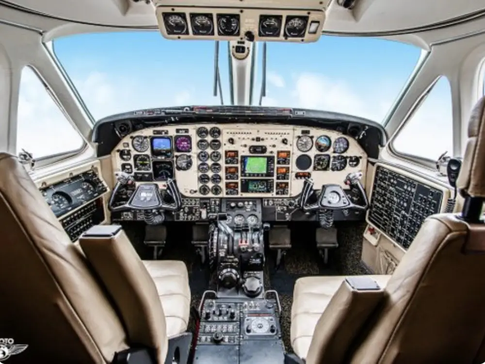 Beechcraft King Air C90B N140H operated by Modesto Jet photo 6