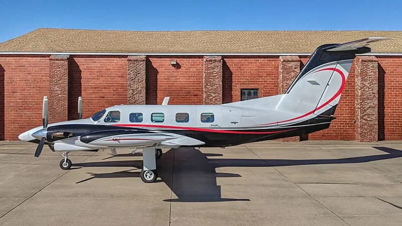 Piper PA-42-720 Cheyenne III N141TC operated by Crotts Aircraft Service, Inc photo 2
