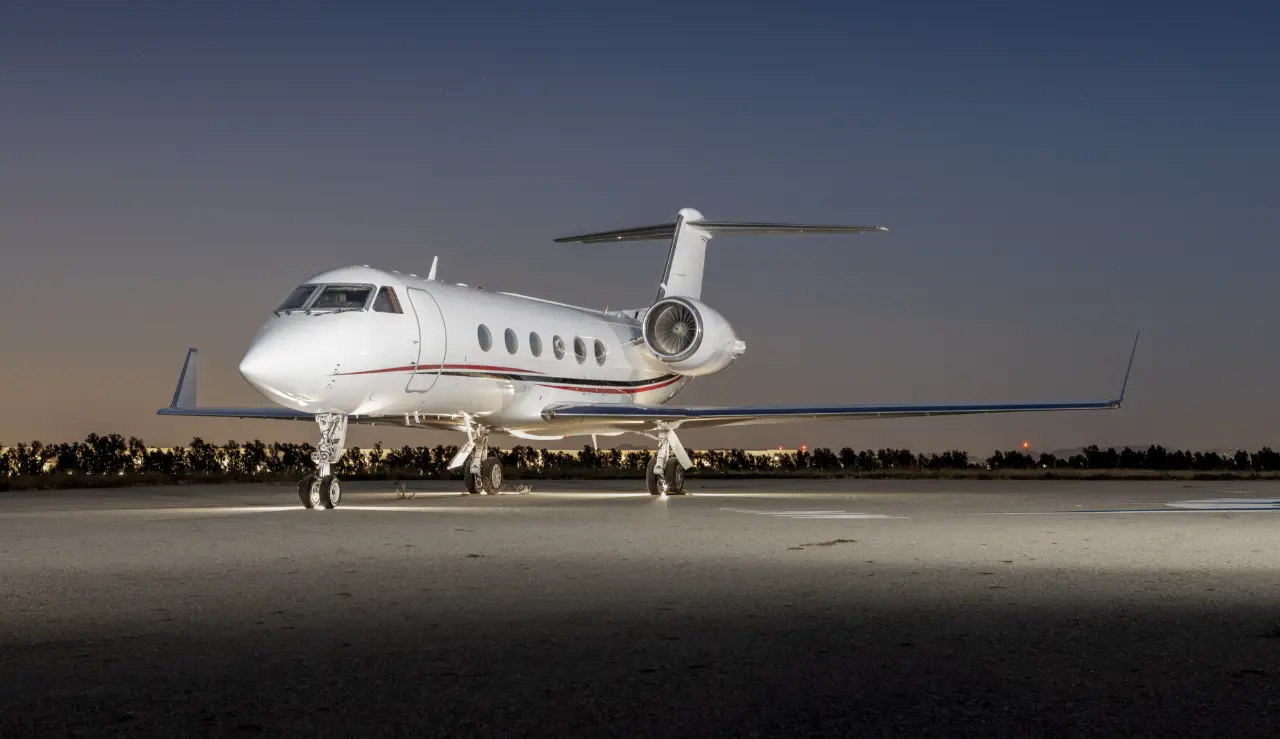 Gulfstream IV N144AB operated by Mach One Air Charters Inc. photo 4