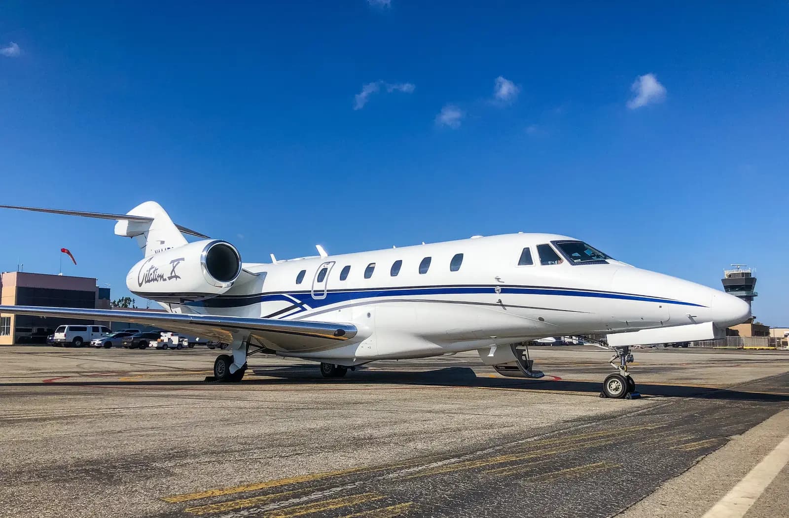 Cessna Citation X N144PA operated by Paragon Airways, KSNA, exterior