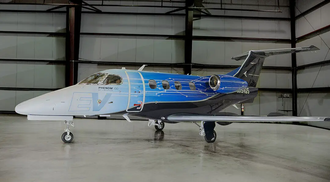 Embraer Phenom 100 N151GS operated by Axiom Aviation, Inc. photo 4