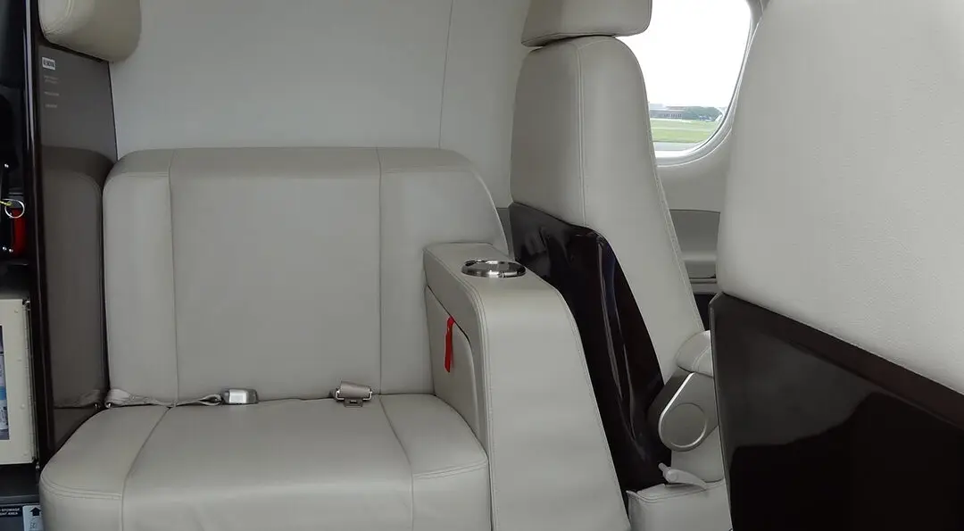 Embraer Phenom 100 N151GS operated by Axiom Aviation, Inc. photo 5