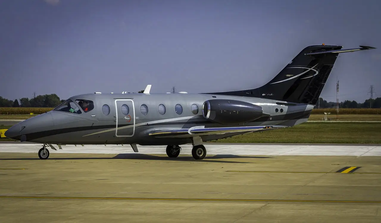 Nextant 400XT N157PW operated by B. Coleman Aviation photo 2
