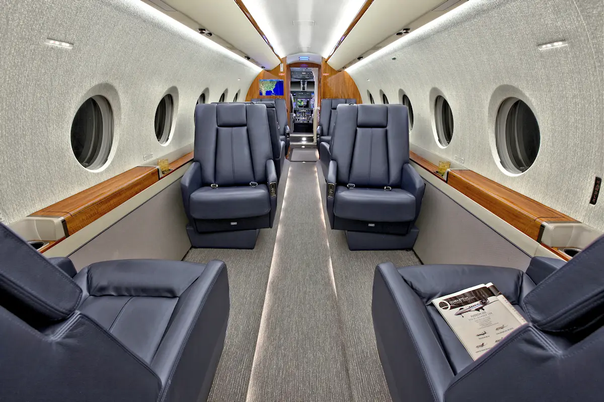 Gulfstream G280 N1580 operated by Jet Aviation photo 6