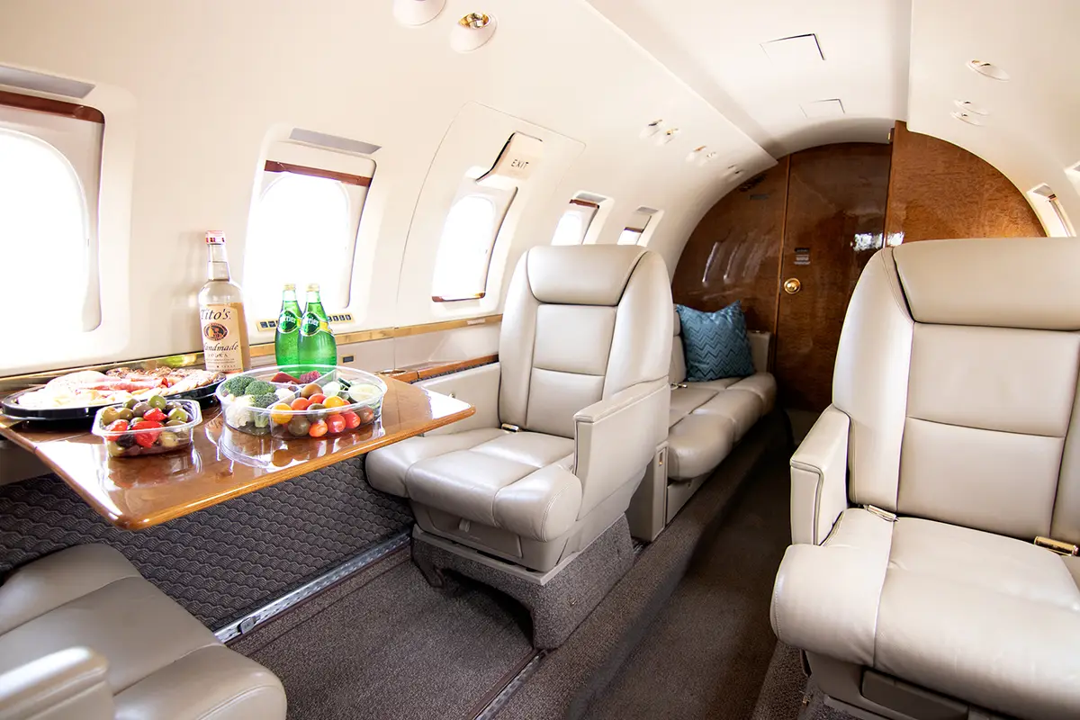 Beechcraft Hawker 800XP N15RK operated by Catalina Aerospace Corp. photo 2