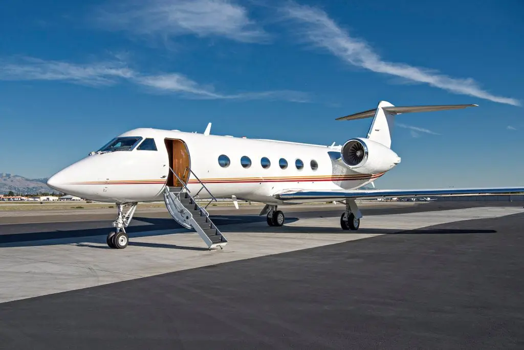 Gulfstream IV-SP N1624K operated by Lyon Aviation, Inc. photo 3