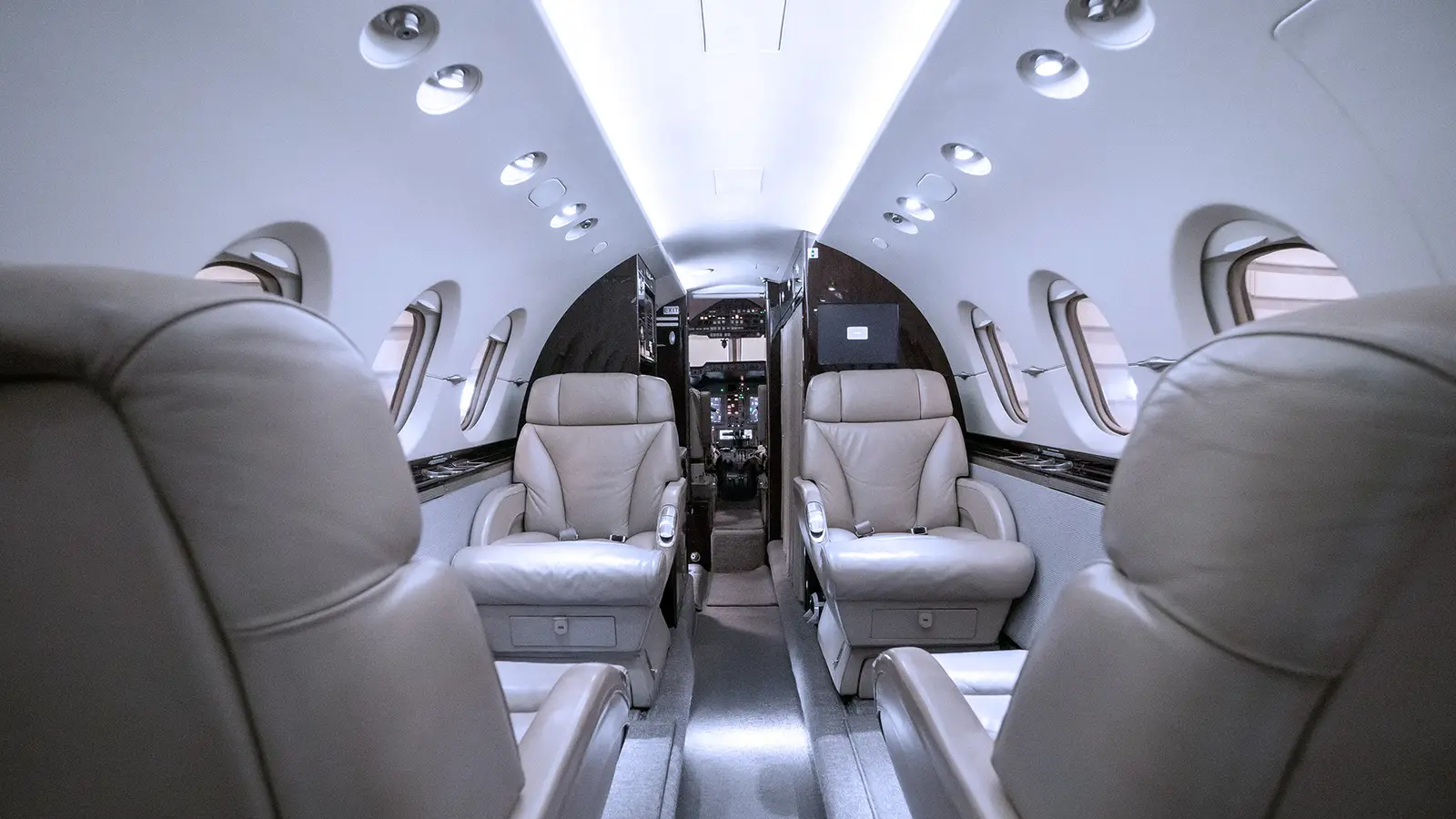 Beechcraft Hawker 900XP N163DK operated by Gary Jet Center photo 4
