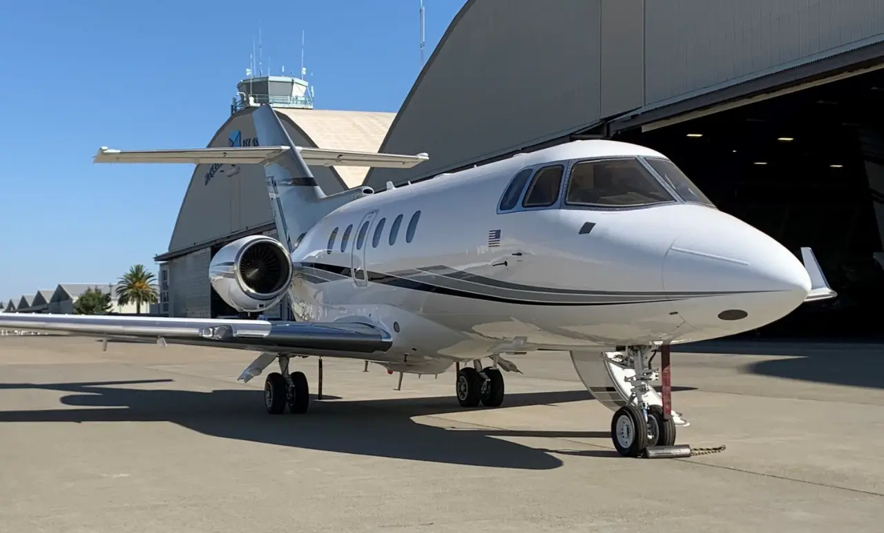 Beechcraft Hawker 800XP N167SC operated by Sacramento Air Charter photo 5