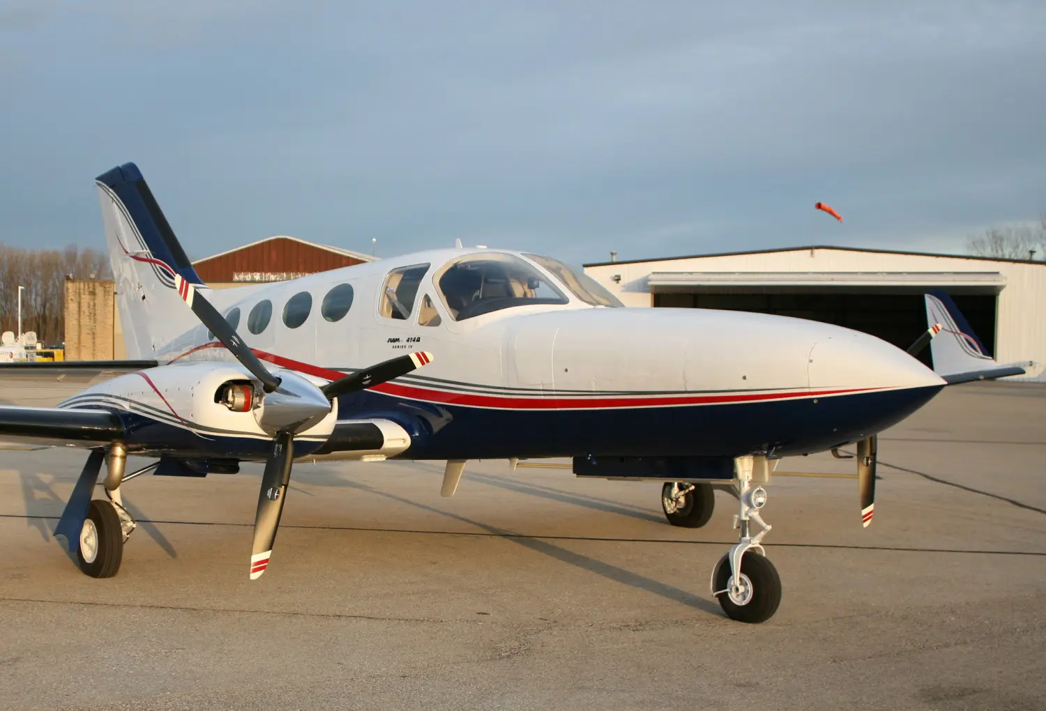 Cessna 414A N168GG operated by Wisconsin Aviation, Inc. photo 3