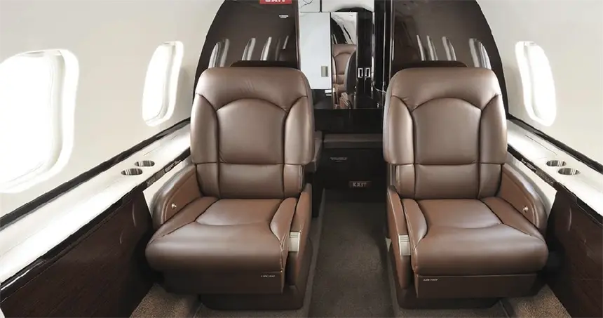 Bombardier Learjet 60 N168ZZ operated by Skyway Aviation Services, Inc. photo 3
