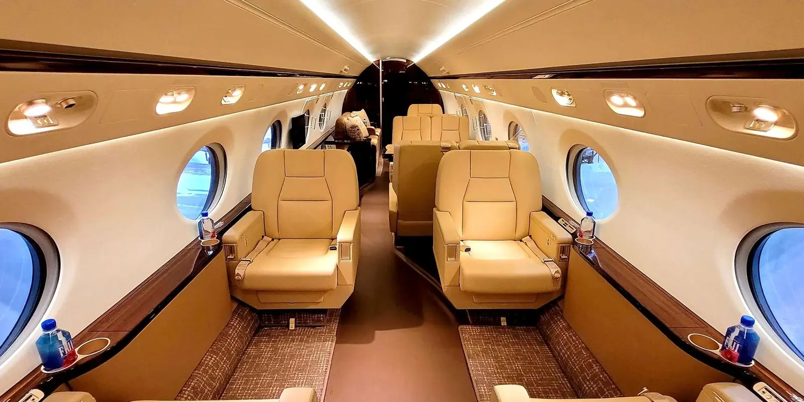 Gulfstream G450 N169TC operated by Sky Quest, LLC photo 3