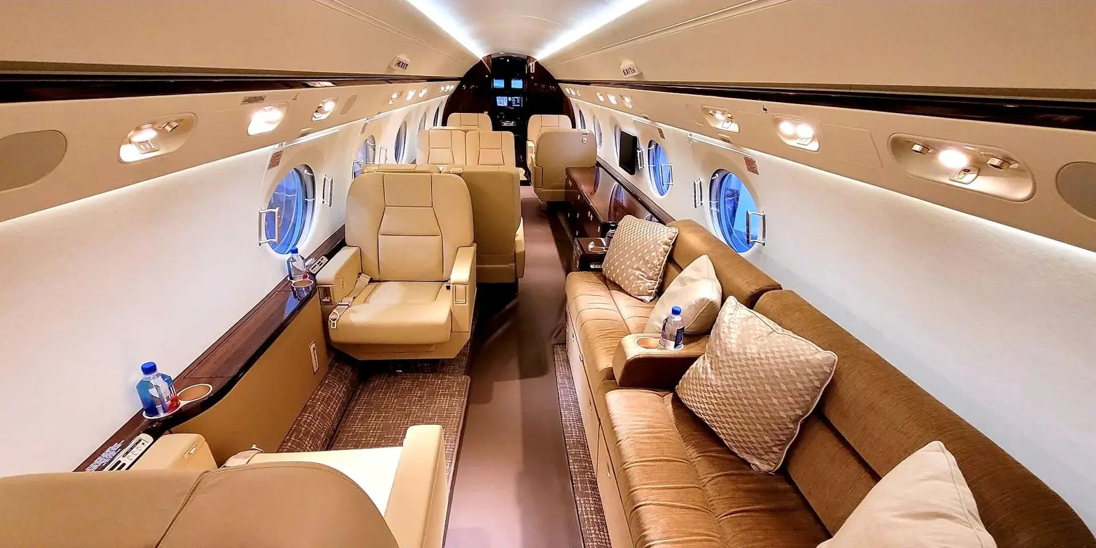 Gulfstream G450 N169TC operated by Sky Quest, LLC photo 6