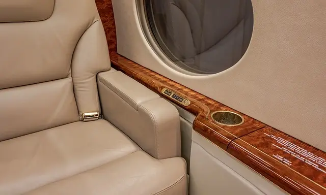 Gulfstream IV-SP N16JN operated by Solairus Aviation photo 6