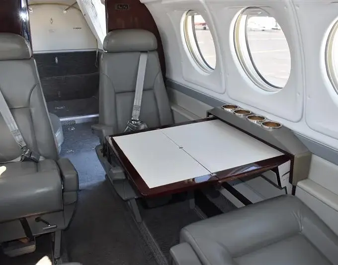 Beechcraft King Air B200 N170JC operated by Dreamline Aviation, LLC photo 4