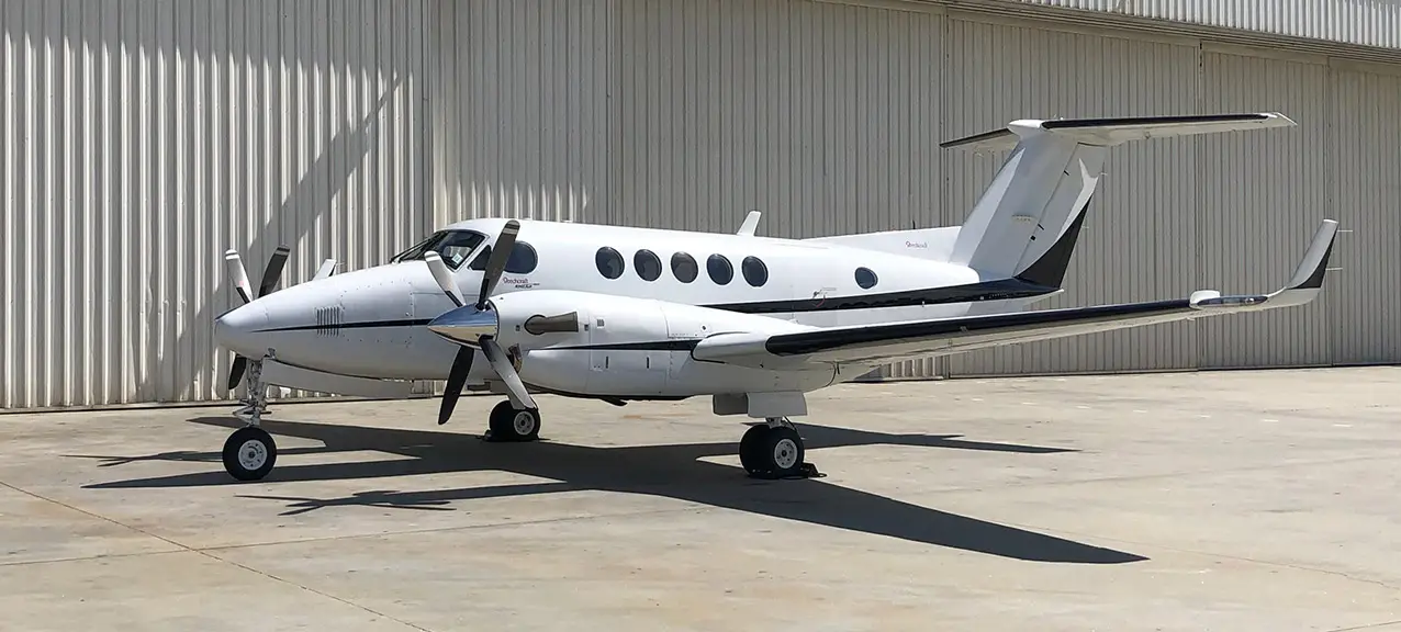 Beechcraft King Air B200 N170JC operated by Dreamline Aviation, LLC photo 5