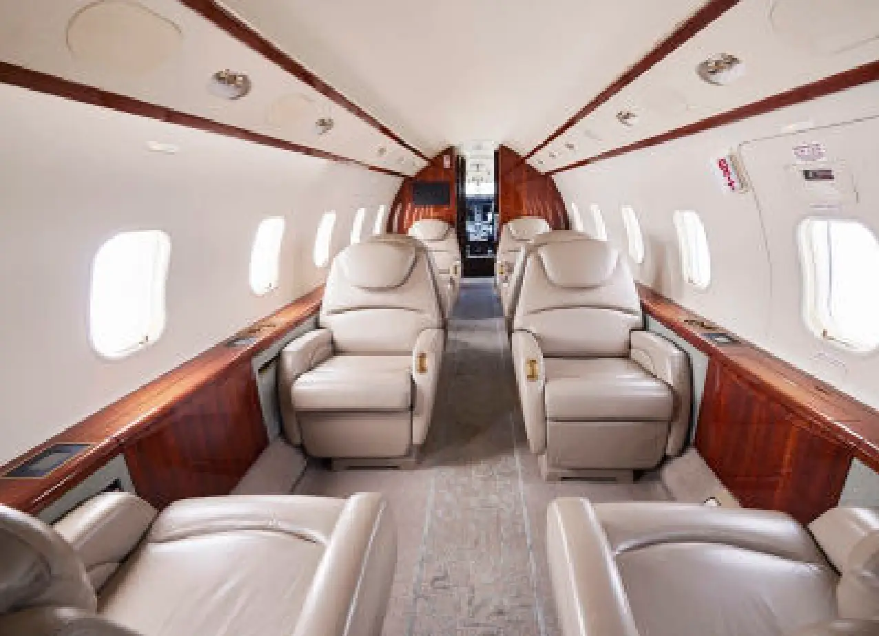 Bombardier Challenger 300 N1721M operated by Jet Aviation photo 2