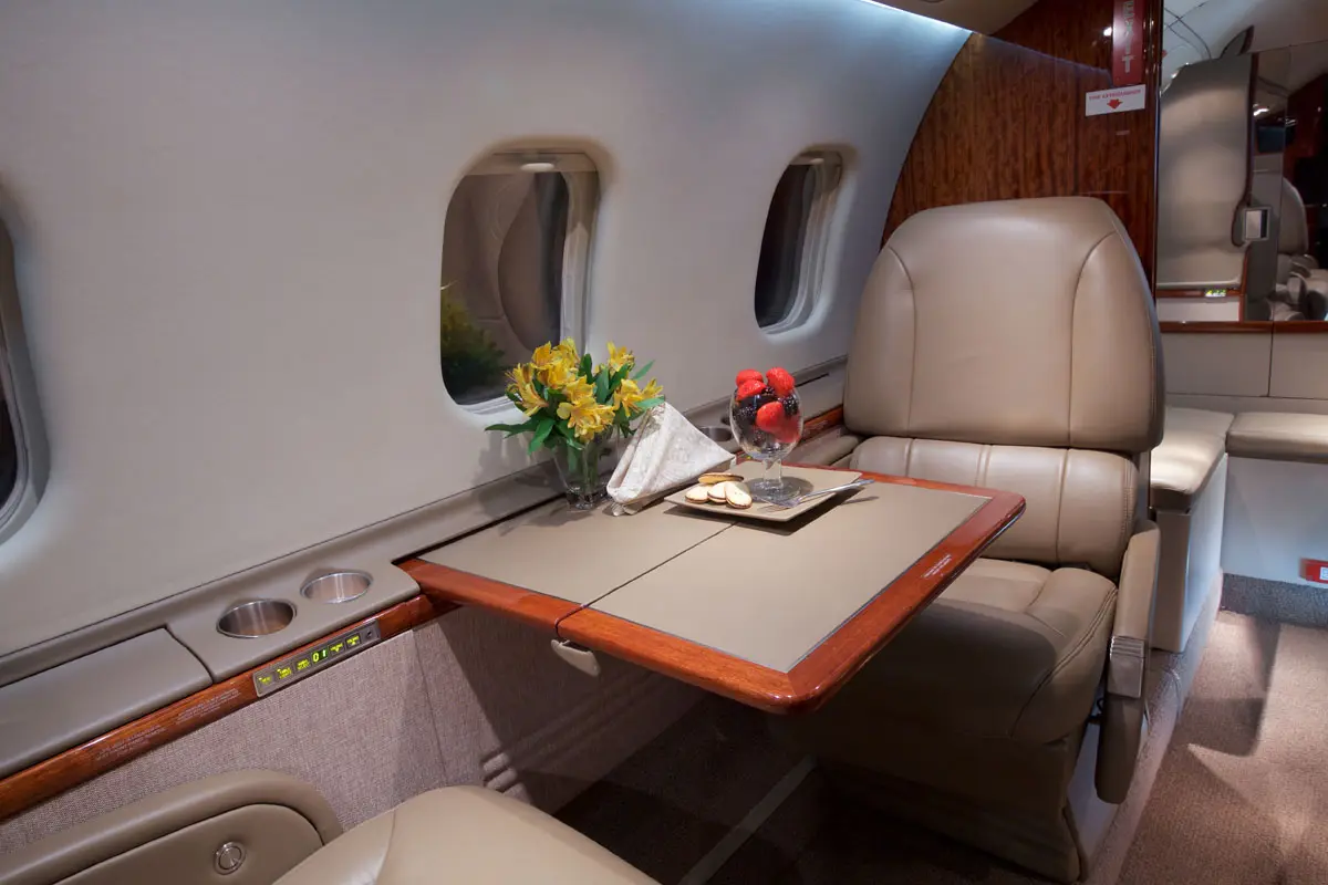 Bombardier Learjet 60 N178MM operated by Hop-A-Jet WorldWide Jet Charter photo 6