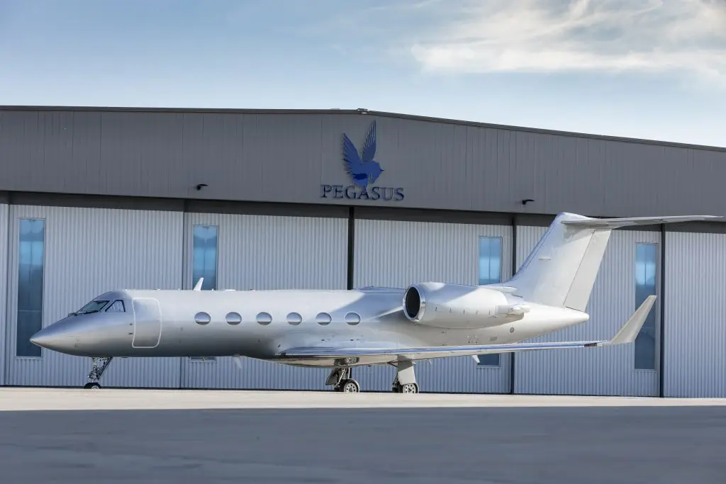 Gulfstream IV-SP N178PT operated by Paradigm Jet Management photo 4