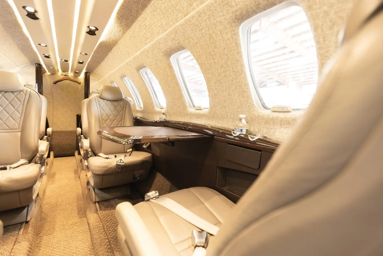 Cessna Citation CJ4 N181CH operated by Aviation Advisor, Inc. photo 2