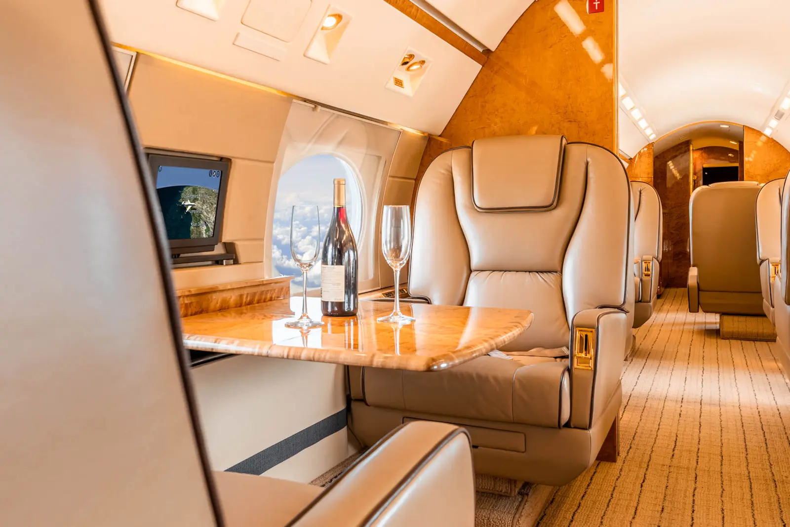 Gulfstream IV-SP N181PR operated by Fly Alliance photo 4