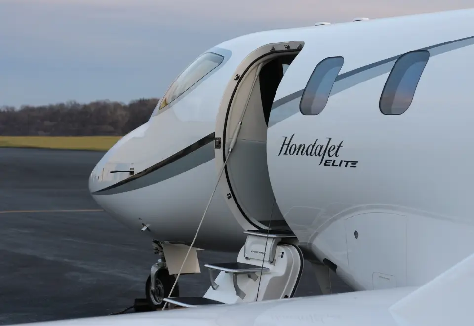 Honda HondaJet N184HJ operated by American Air Charter Inc. photo 2