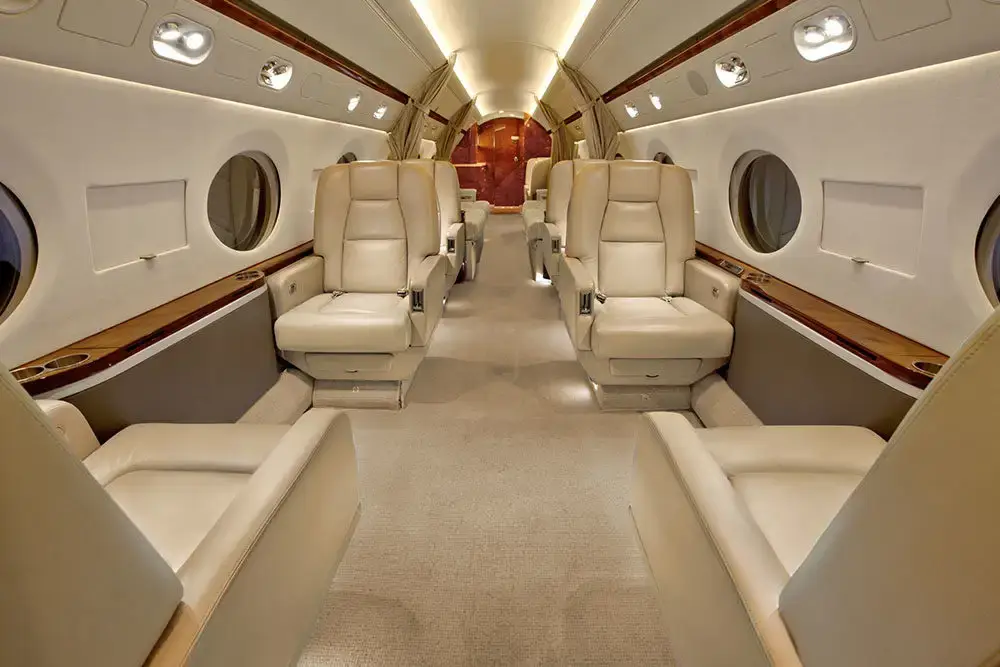 Gulfstream G550 N1878E operated by Solairus Aviation, KTRI photo 5