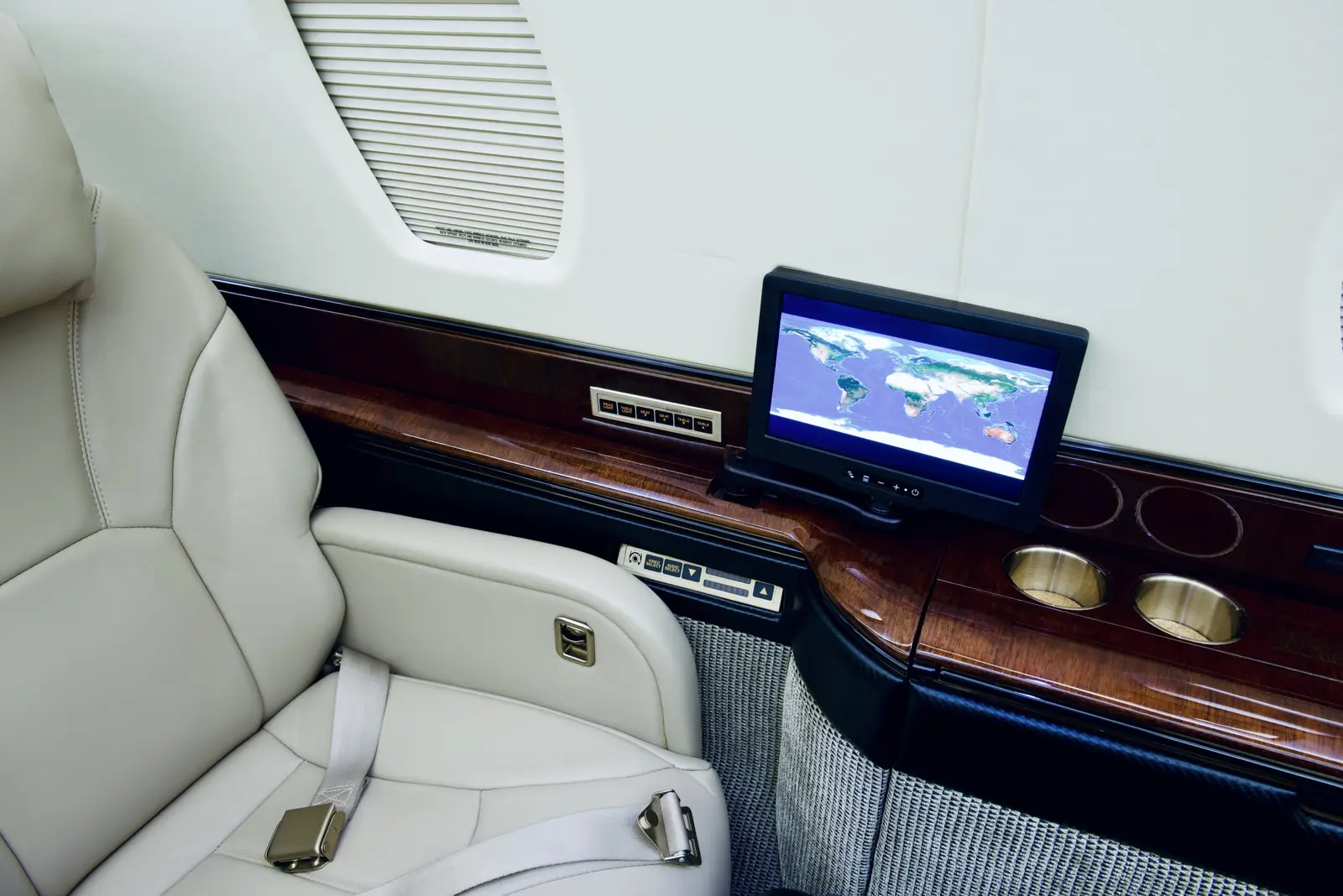 Cessna Citation X N187CR operated by Erin Air, Inc. photo 5