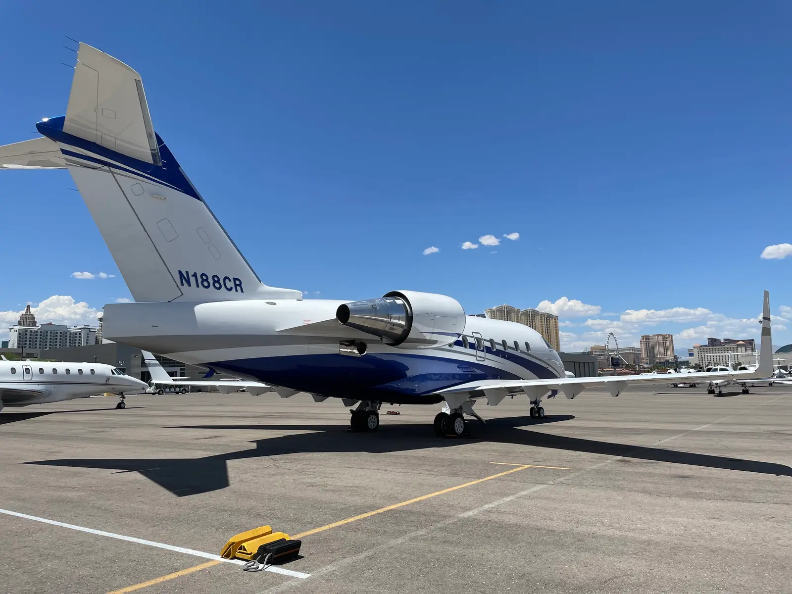 Bombardier Challenger 604 N188CR operated by Cirrus Aviation Services photo 5