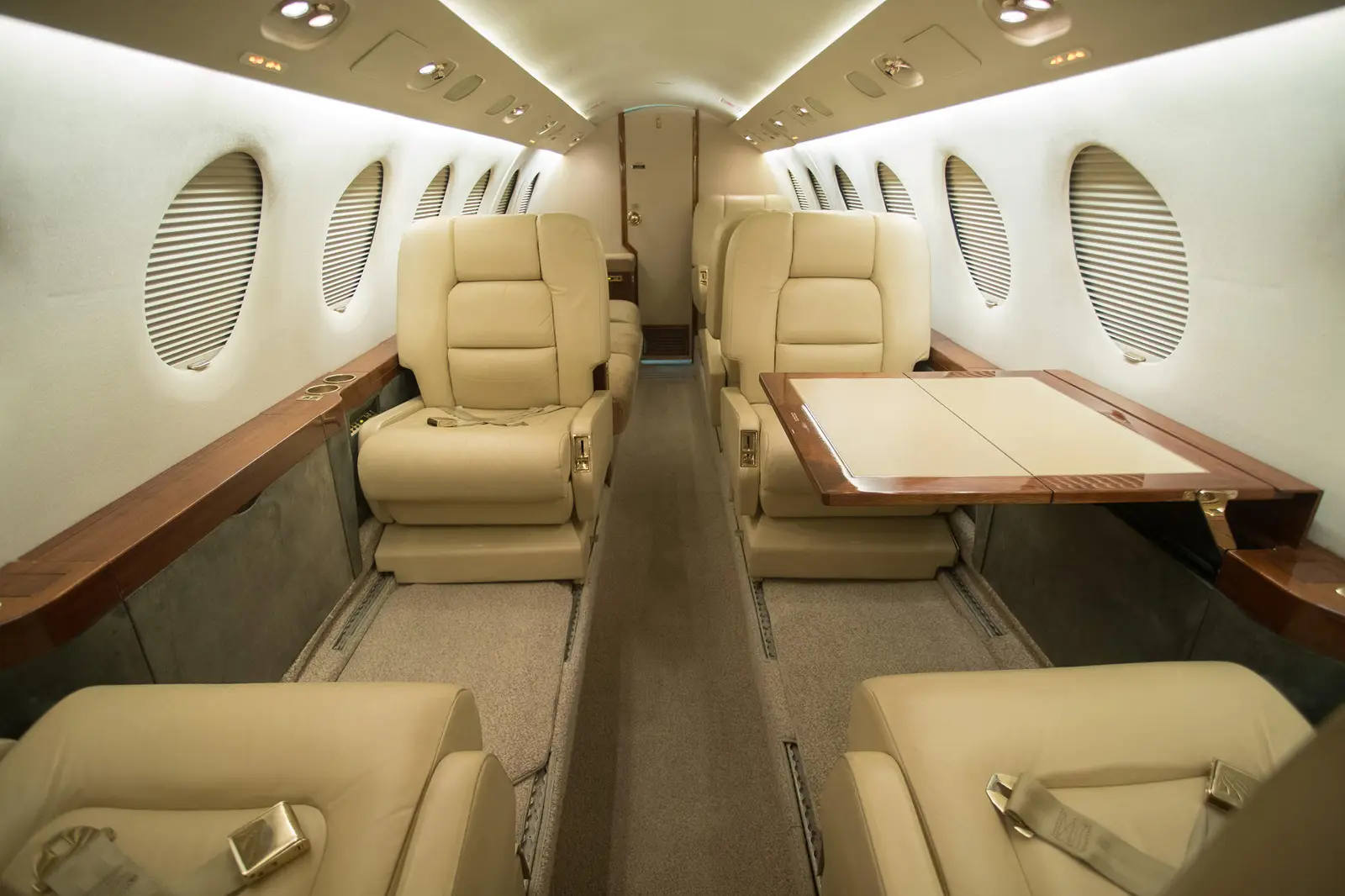 Dassault Falcon 50 N188FJ operated by Century Aviation, Inc. photo 3
