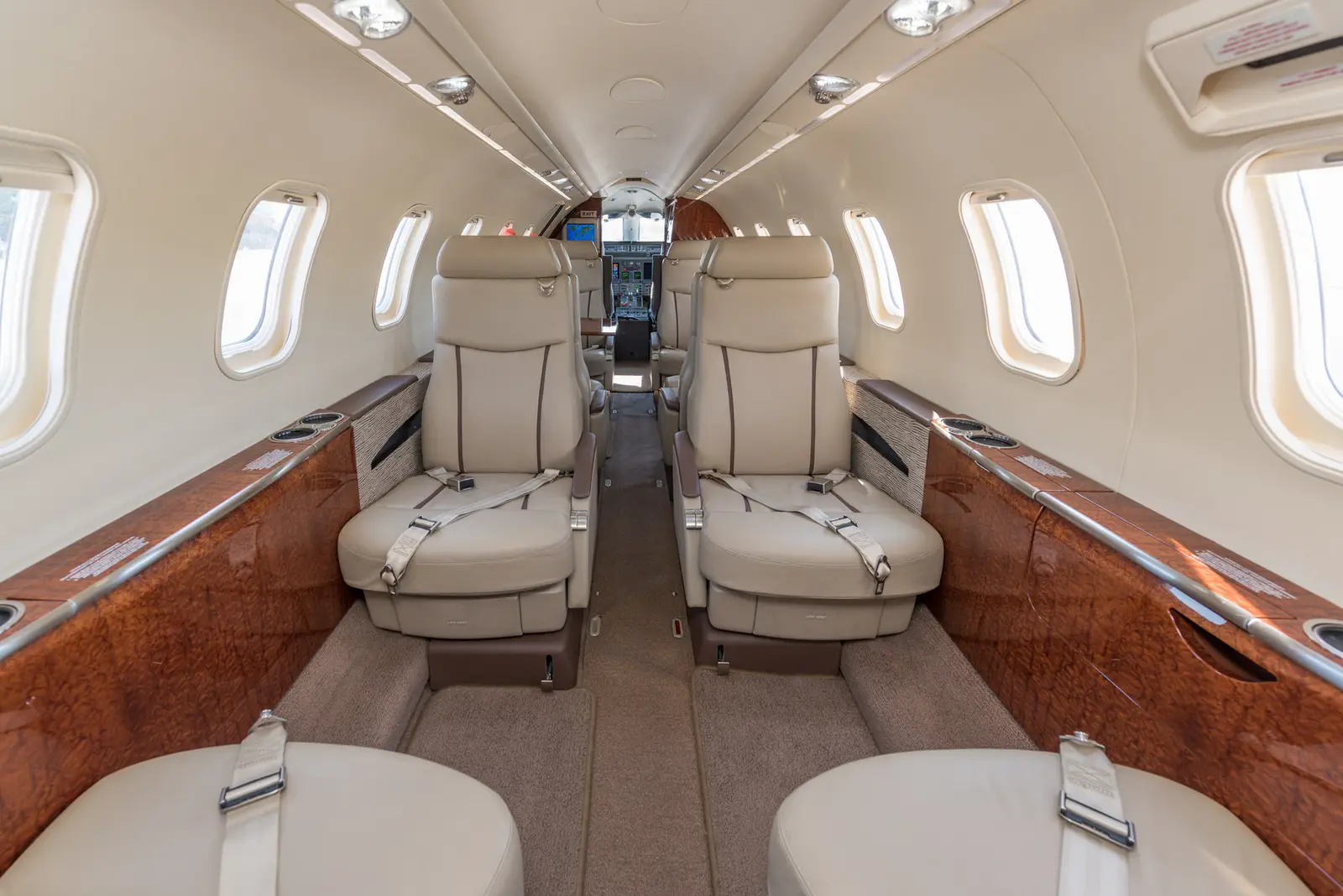 Bombardier Learjet 45 N189PP operated by Martinair, Inc. photo 3
