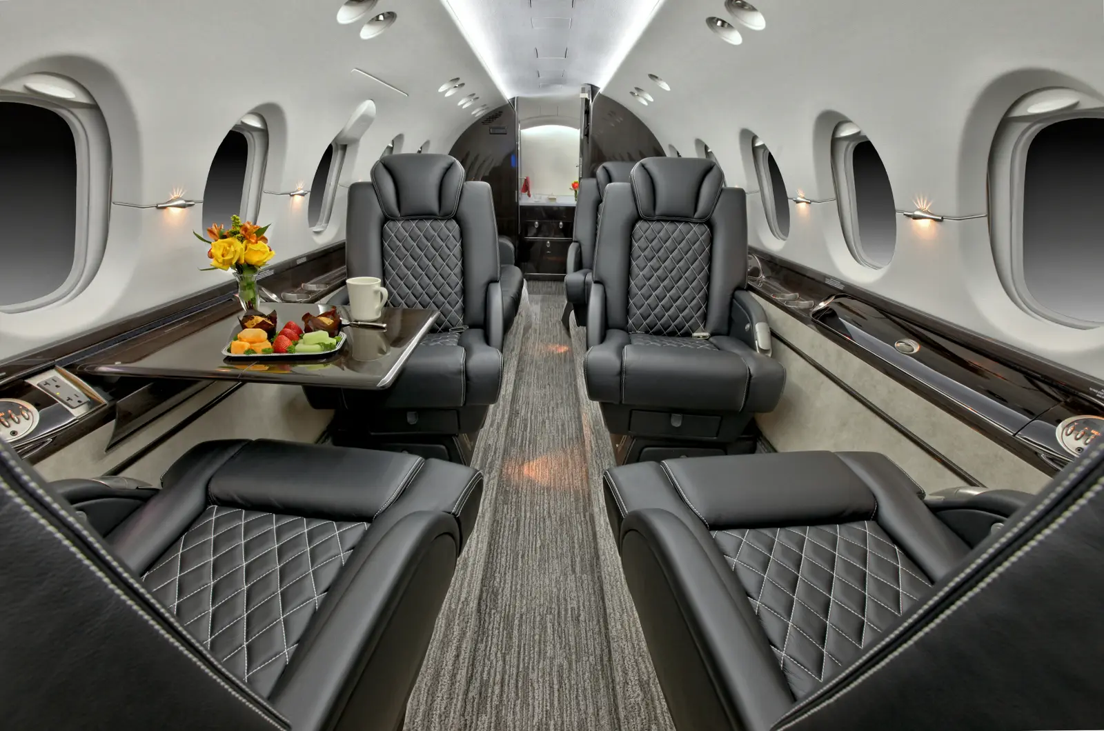 Beechcraft Hawker 800XP N18GU operated by DuPage Aerospace photo 2