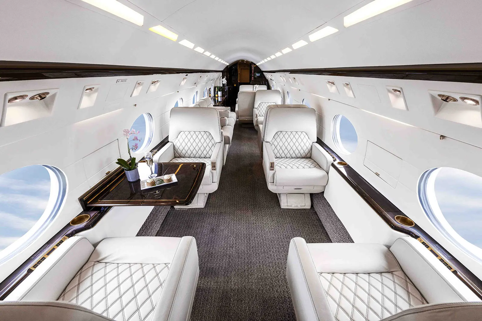 Gulfstream IV-SP N18TV operated by Journey Aviation, LLC photo 4