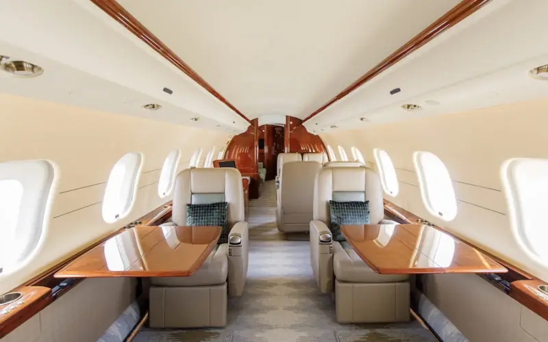Bombardier Global Express XRS N190JA operated by Planet 9 Private Air ("P9PA") photo 5