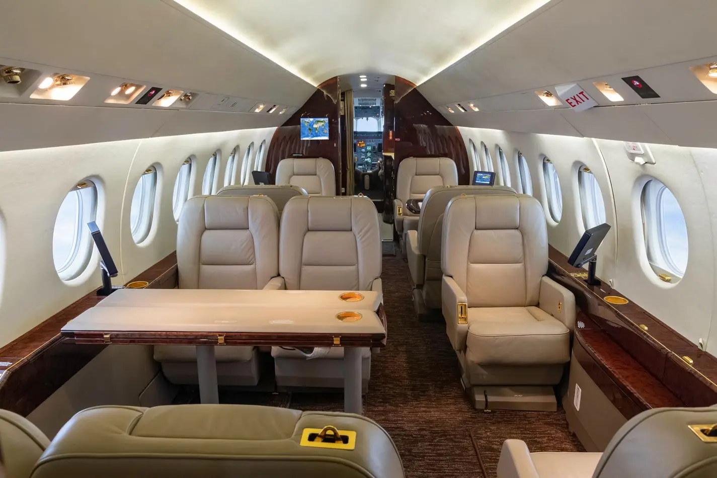 Dassault Falcon 2000 N190SA operated by Stark Airways, LLC, KCAK photo 6