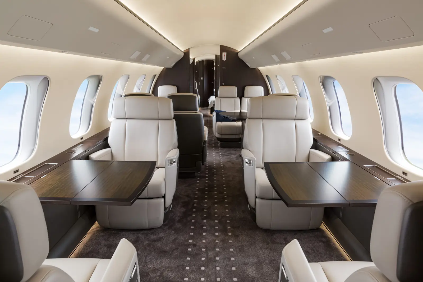 Bombardier Global 7500 N1966H operated by Phenix Jet photo 2