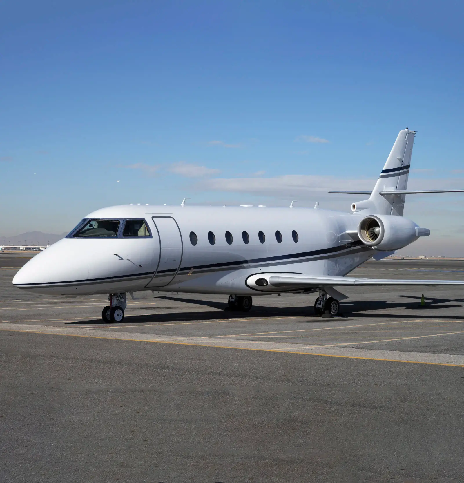 Gulfstream G200 N196X operated by Blue Skies Aviation, exterior