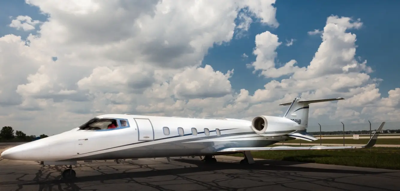 Bombardier Learjet 60 N198HB operated by ATI Jet Executive Charter, KCMH, exterior