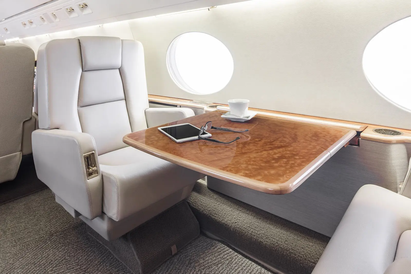 Gulfstream G100 N1D operated by Journey Aviation, LLC photo 2