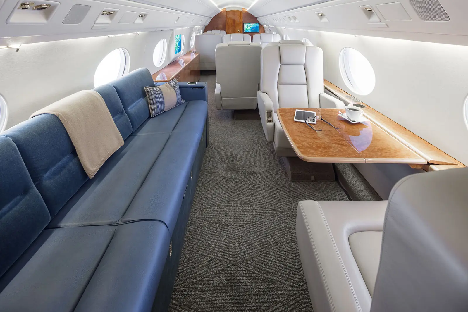Gulfstream G100 N1D operated by Journey Aviation, LLC photo 4