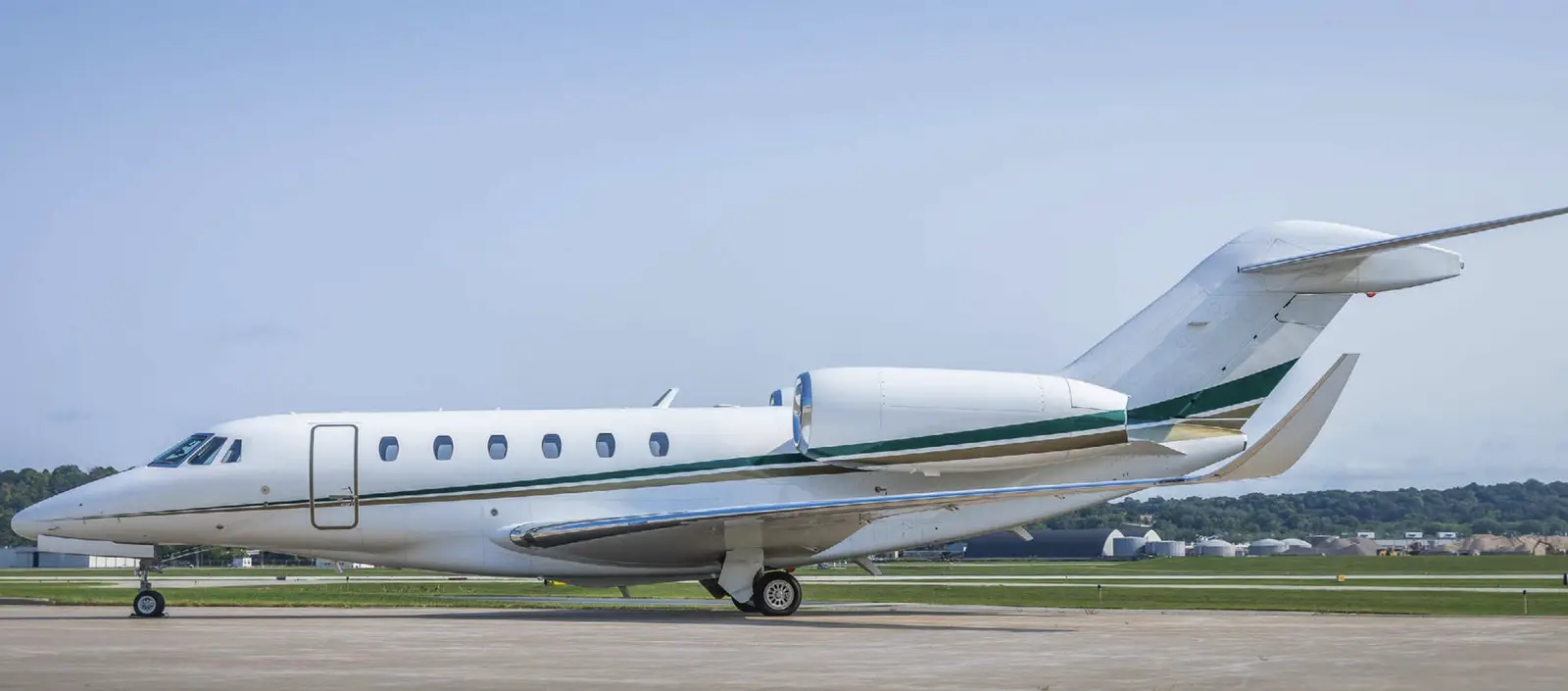 Cessna Citation X N1HS operated by Priester Aviation photo 4