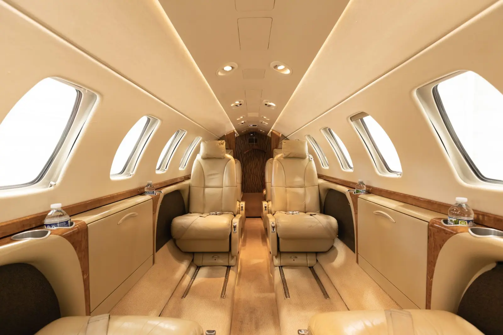 Cessna Citation CJ3 N1MW operated by Aviation Advisor, Inc. photo 2