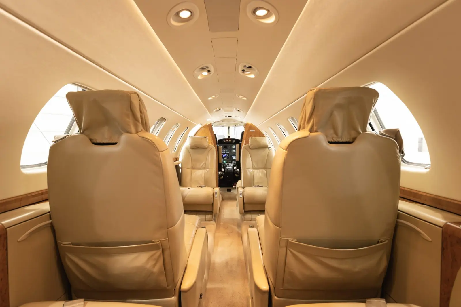 Cessna Citation CJ3 N1MW operated by Aviation Advisor, Inc. photo 4